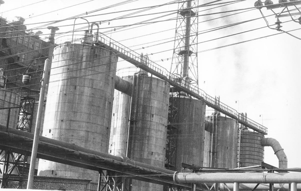 1972 Hungnam Chemical Fertilizer Company (Src. Wikimedia Commons)